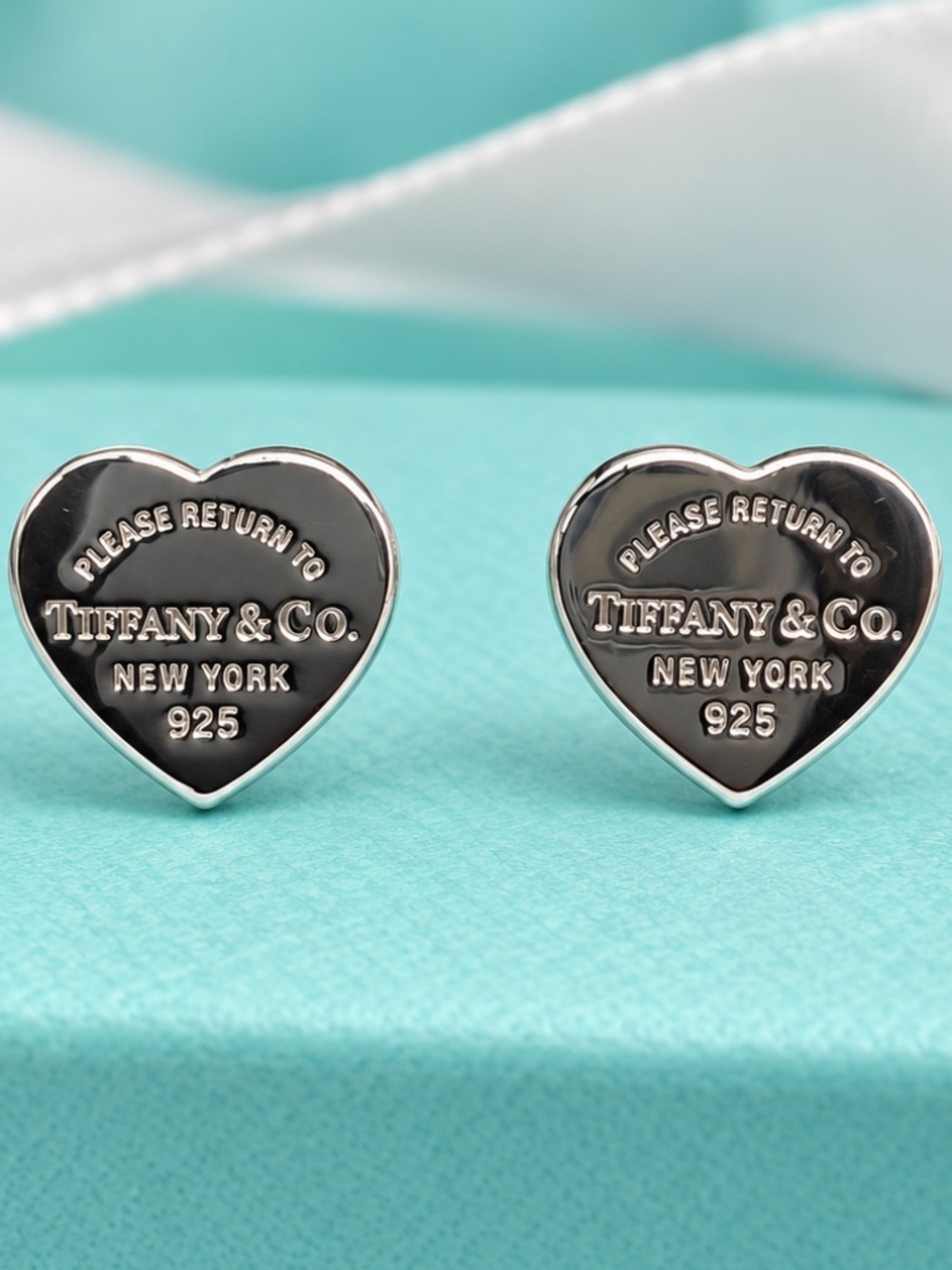 Tiffany & Co. Return to Tiffany Heart Stud Earrings 925 New in Box